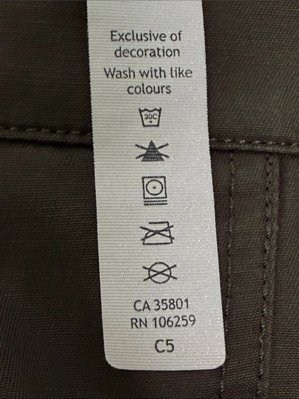 Lululemon This Instant Dark Olive Shorts Size 8